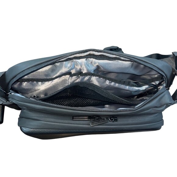 Fenruien Anti-Theft Sling Bag With USB Charging Port For Men Black Size M - New - Picture 10 of 15